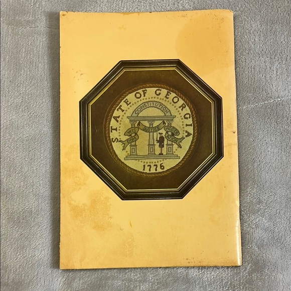 Assorted Recipe Book Collection - Picture 9 of 9